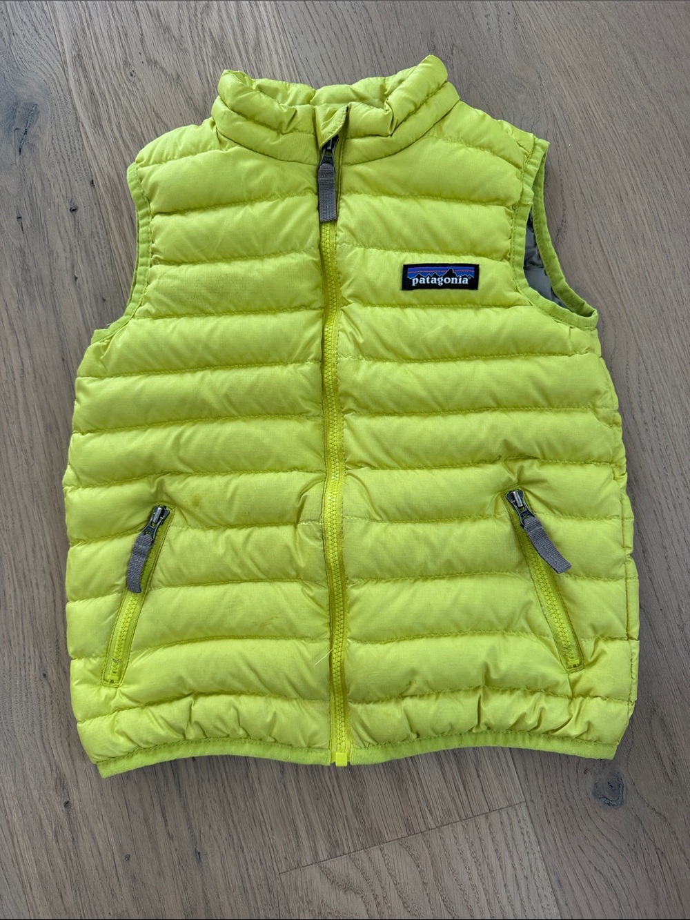 Patagonia Kids Down Sweater Vest Lime Green 4T Puffer